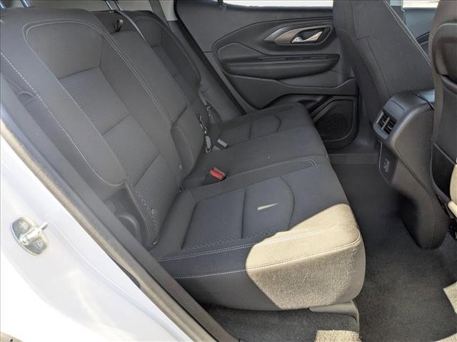 Photo of 2023 Summit White GMC Terrain