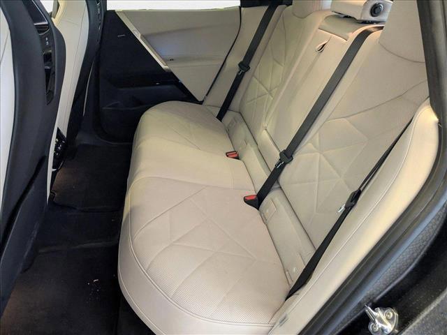 Photo of 2025 Alpine White BMW iX