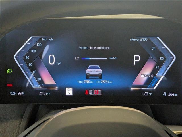 Photo of 2025 Alpine White BMW iX