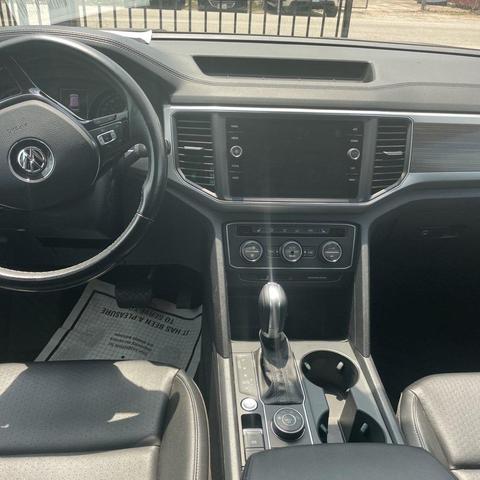 Photo of 2018 Deep Black Volkswagen Atlas