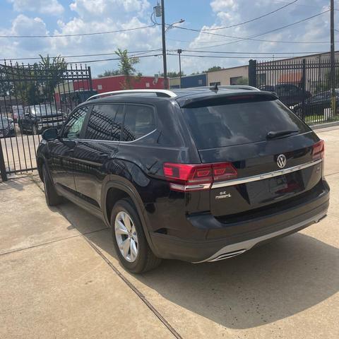 Photo of 2018 Deep Black Volkswagen Atlas
