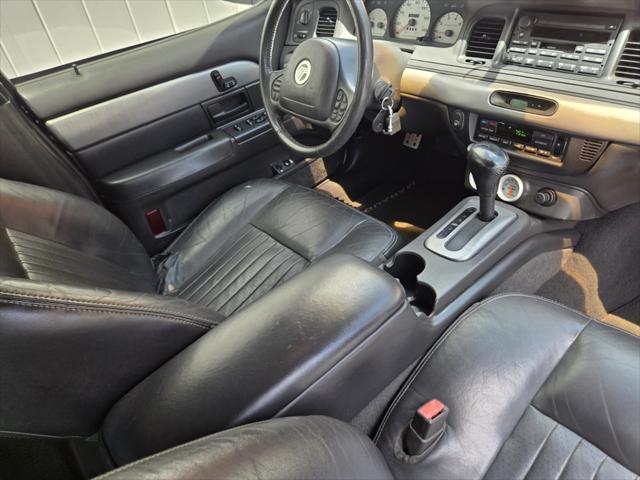 Photo of 2003 Black Clearcoat Mercury Marauder