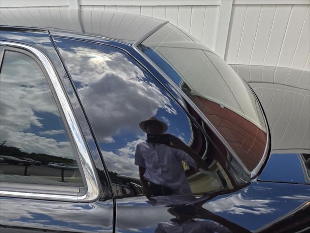 Photo of 2003 Black Clearcoat Mercury Marauder