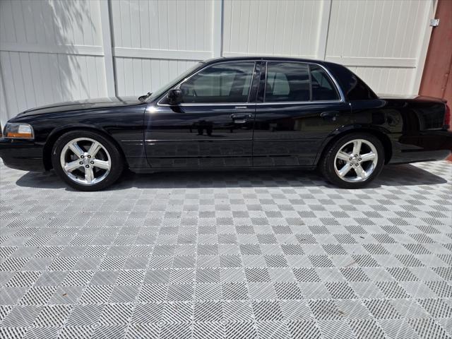 Photo of 2003 Black Clearcoat Mercury Marauder