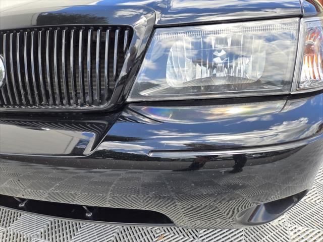 Photo of 2003 Black Clearcoat Mercury Marauder