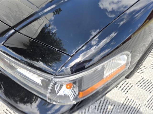 Photo of 2003 Black Clearcoat Mercury Marauder