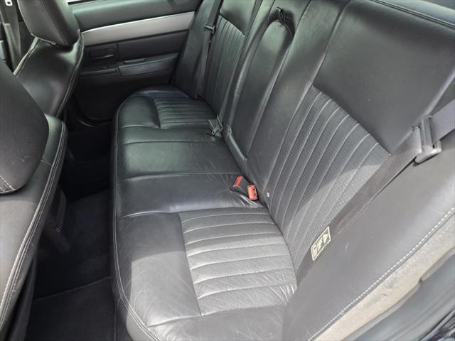 Photo of 2003 Black Clearcoat Mercury Marauder