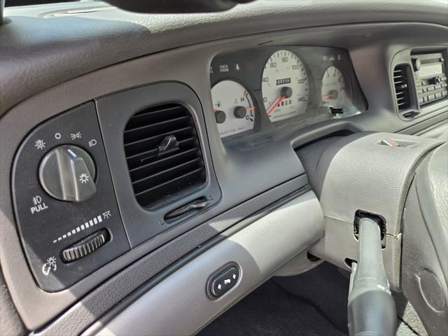 Photo of 2003 Black Clearcoat Mercury Marauder