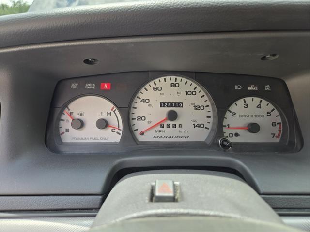 Photo of 2003 Black Clearcoat Mercury Marauder