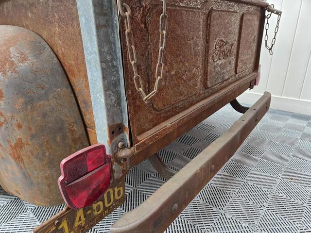 Photo of 1953 Tan Ford F100