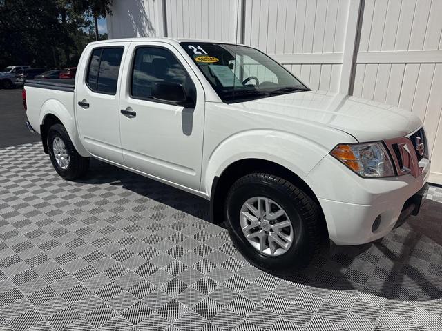 Photo of 2021 Glacier White Nissan Frontier