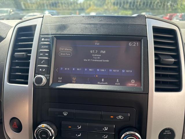 Photo of 2021 Glacier White Nissan Frontier