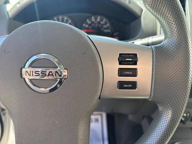 Photo of 2021 Glacier White Nissan Frontier