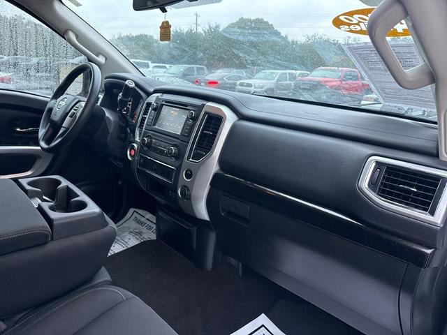 Photo of 2019 Glacier White Nissan Titan
