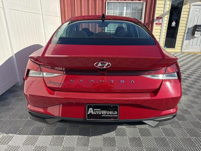 Photo of 2023 Scarlet Red Pearl Hyundai ELANTRA