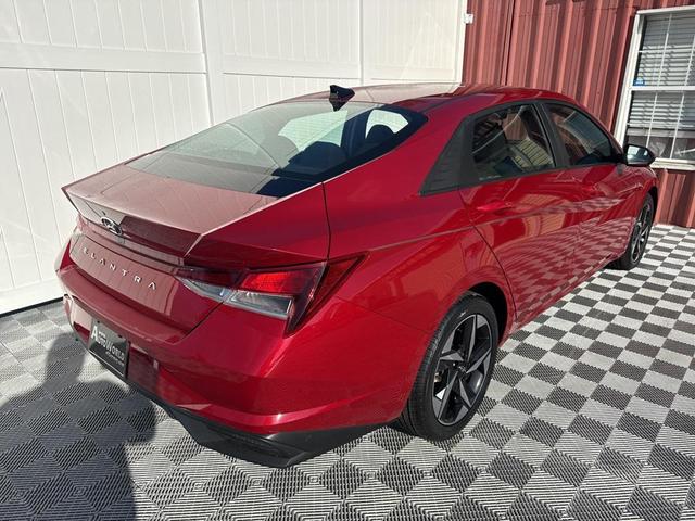 Photo of 2023 Scarlet Red Pearl Hyundai ELANTRA