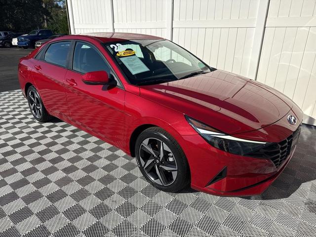 Photo of 2023 Scarlet Red Pearl Hyundai ELANTRA