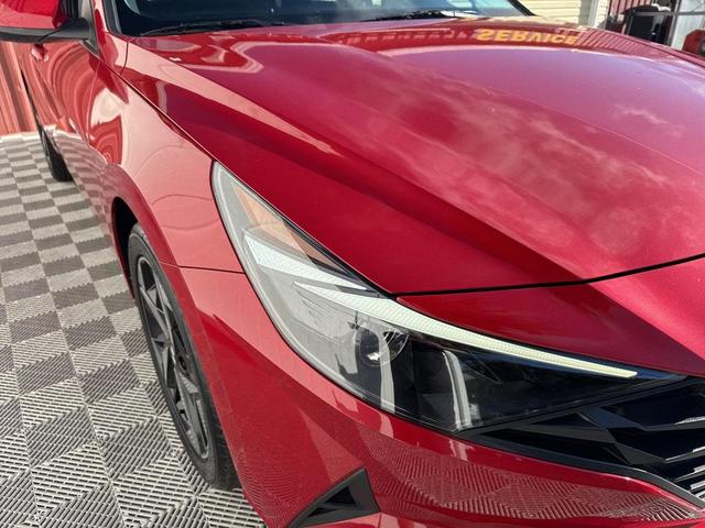 Photo of 2023 Scarlet Red Pearl Hyundai ELANTRA