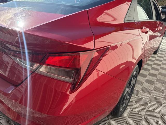 Photo of 2023 Scarlet Red Pearl Hyundai ELANTRA