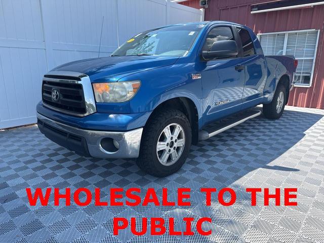 Photo of 2010 Blue Toyota Tundra