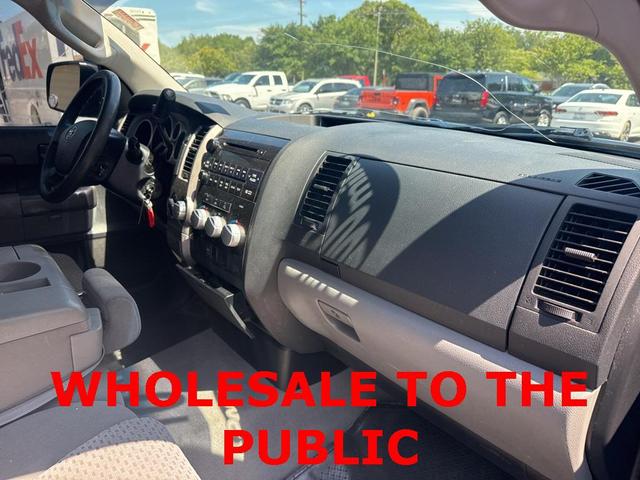 Photo of 2010 Blue Toyota Tundra