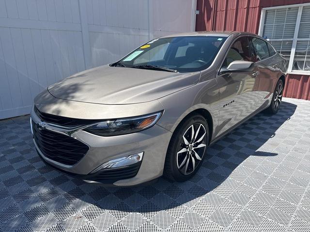 Photo of 2022 Mineral Gray Metallic Chevrolet Malibu