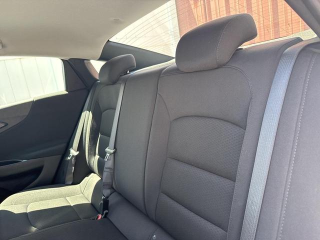 Photo of 2022 Mineral Gray Metallic Chevrolet Malibu