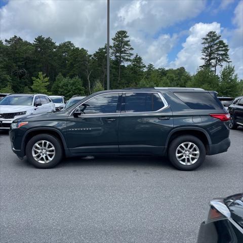 Photo of 2018 Graphite Metallic Chevrolet Traverse