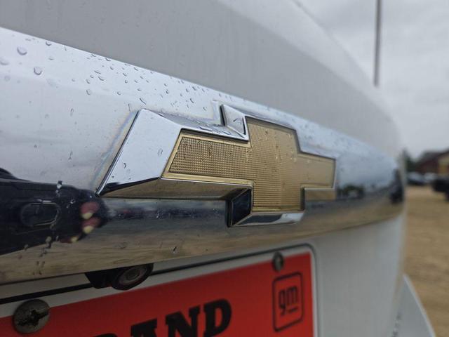 Photo of 2015 Summit White Chevrolet Equinox