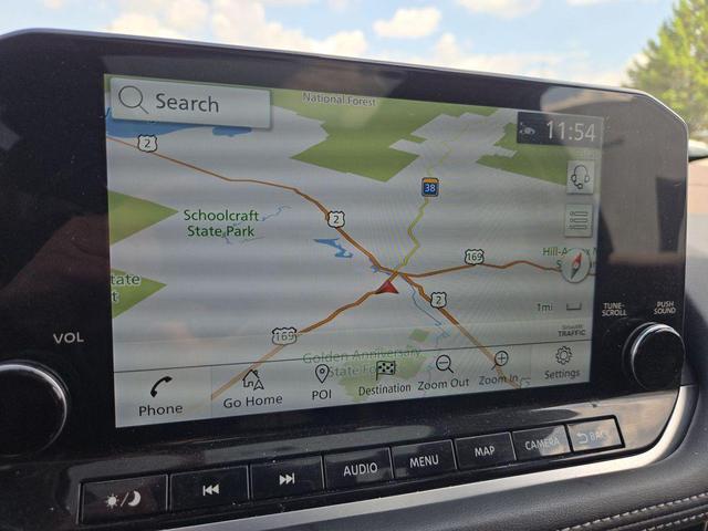 Photo of 2023 Super Black Nissan Rogue