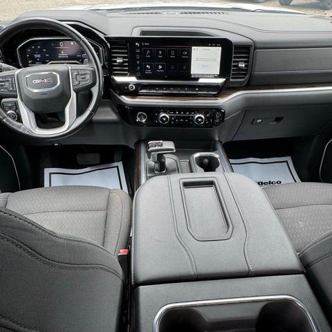 Photo of 2022 Summit White GMC Sierra 1500