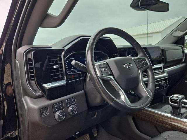 Photo of 2023 Black Chevrolet Silverado 1500