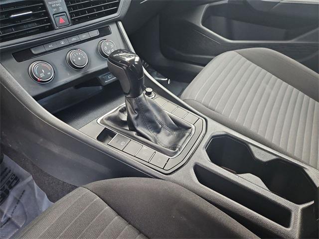 Photo of 2022 Pyrite Silver Metallic Volkswagen Jetta