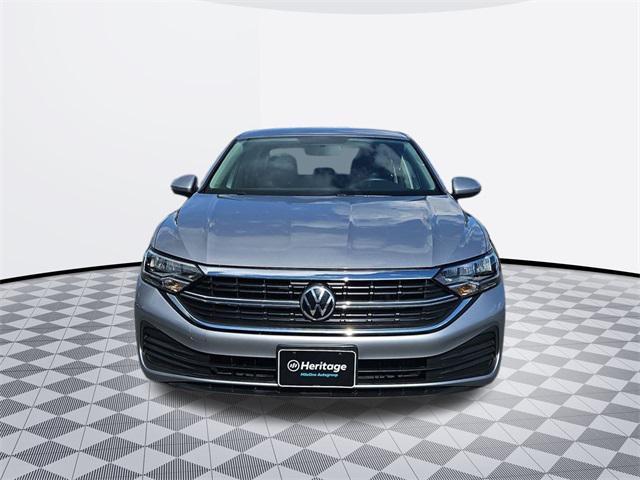 Photo of 2022 Pyrite Silver Metallic Volkswagen Jetta