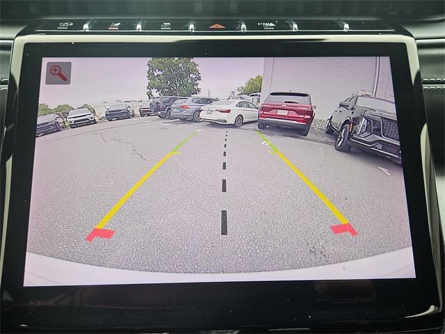 Photo of 2022 Bright White Clearcoat Jeep Grand Cherokee