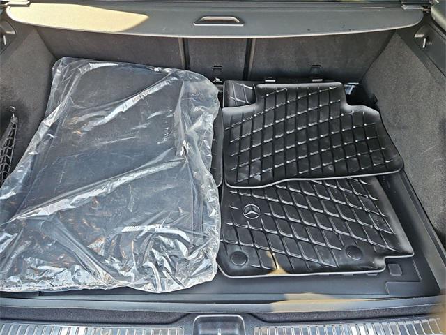 Photo of 2022 -Select- Mercedes-Benz GLC 300