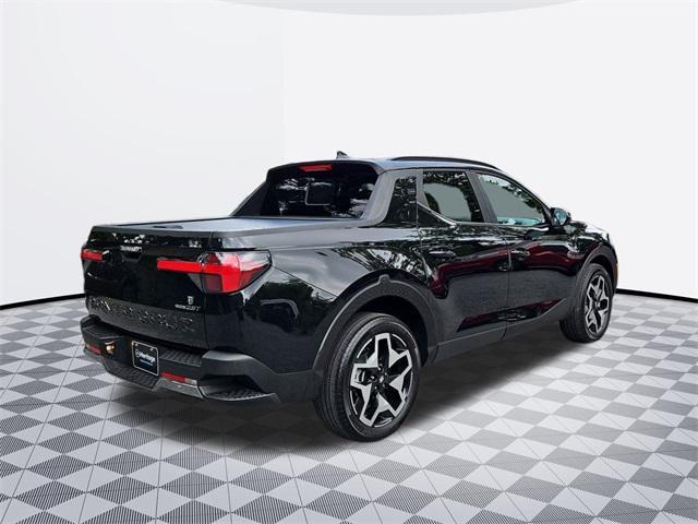 Photo of 2024 Phantom Black Hyundai SANTA CRUZ