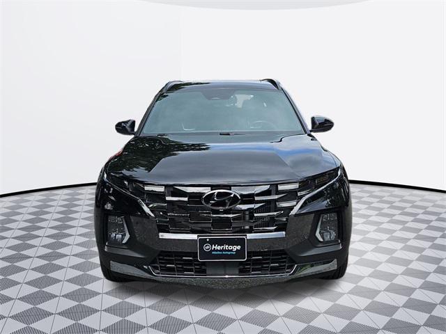 Photo of 2024 Phantom Black Hyundai SANTA CRUZ