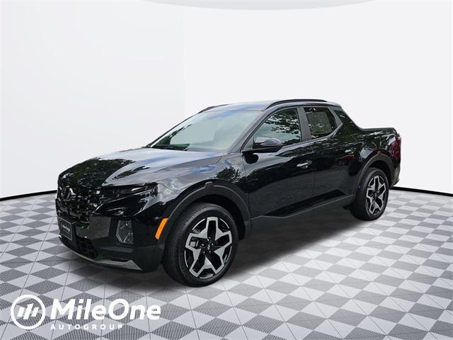 Photo of 2024 Phantom Black Hyundai SANTA CRUZ