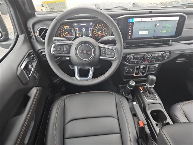 Photo of 2025 Crystal Metallic Jeep Wrangler