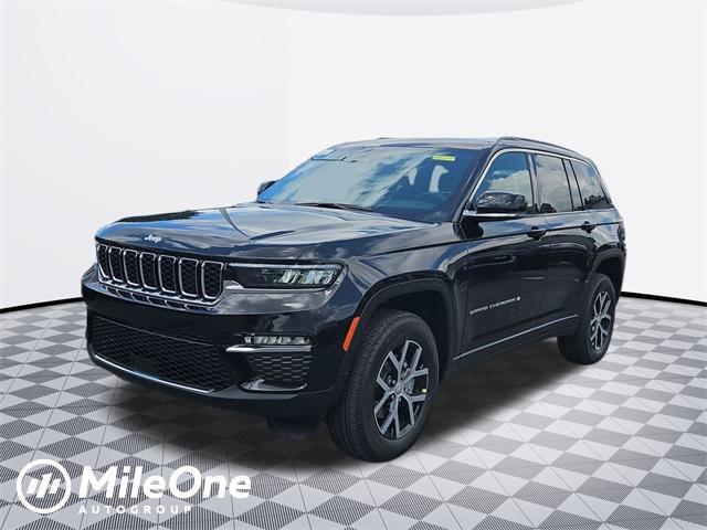 Photo of 2025 Diamond Black Jeep Grand Cherokee