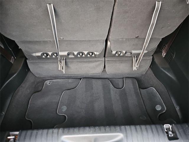 Photo of 2025 Ceramic Gray Clearcoat Chrysler Pacifica