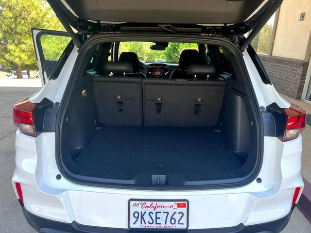 Photo of 2023 White Chevrolet Trailblazer