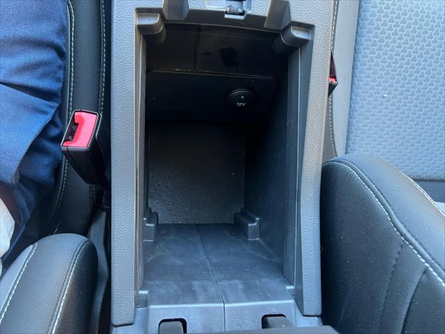 Photo of 2017 White Ford Escape