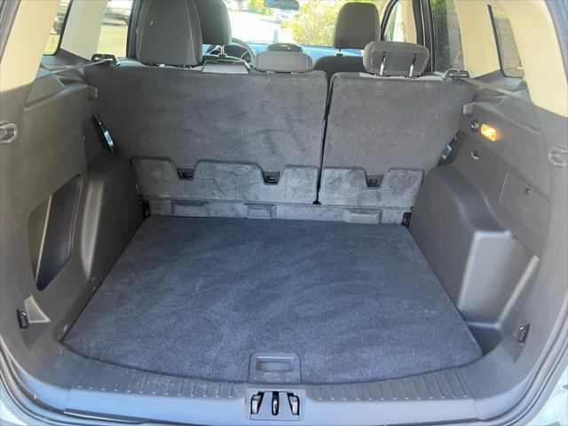 Photo of 2017 White Ford Escape