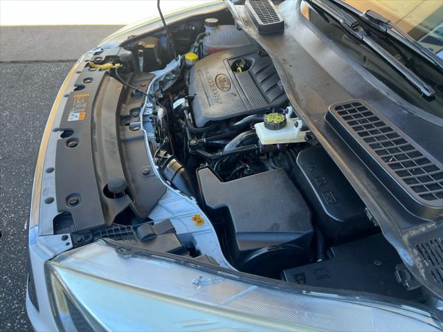 Photo of 2017 White Ford Escape