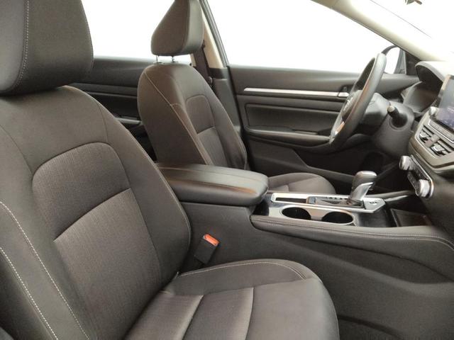 Photo of 2023 Gun Metallic Nissan Altima