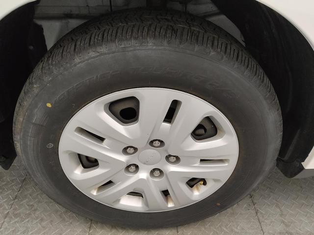 Photo of 2014 White Dodge Journey