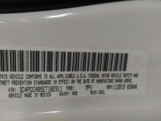 Photo of 2014 White Dodge Journey