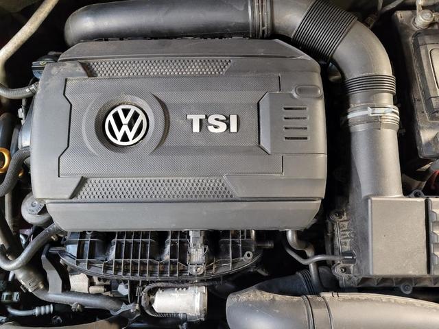 Photo of 2017 Fortana Red Volkswagen Passat